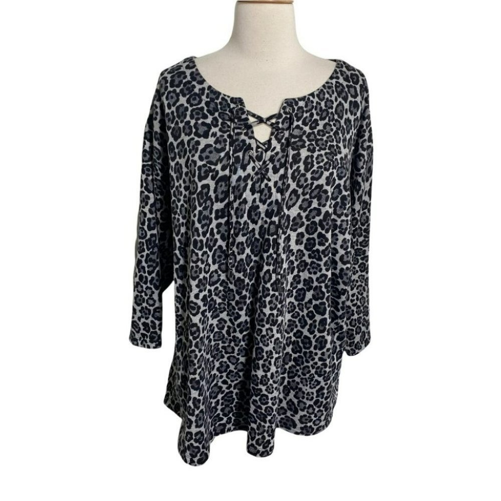 # Ruby Rd. 2X Black and Gray Leopard Print Tunic
